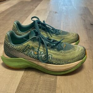 Hoka Mach x men’s GUC SIZE 8.5
